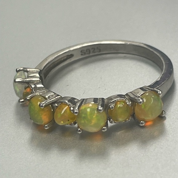 New Fire Opal Ring w Sterling Silver Setting Size 7 - Picture 3 of 5